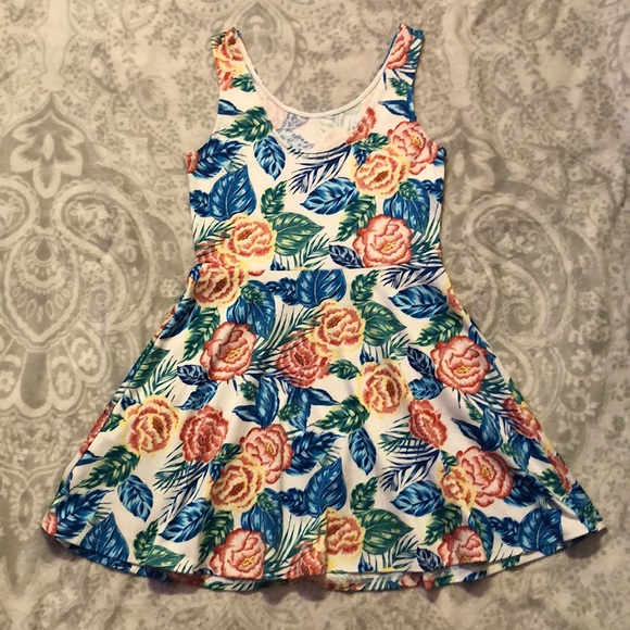 Divided H&M Dress - Picture 2 of 3